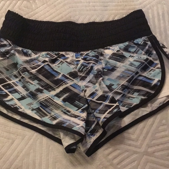 SO Juniors Activewear shorts - Picture 9 of 9